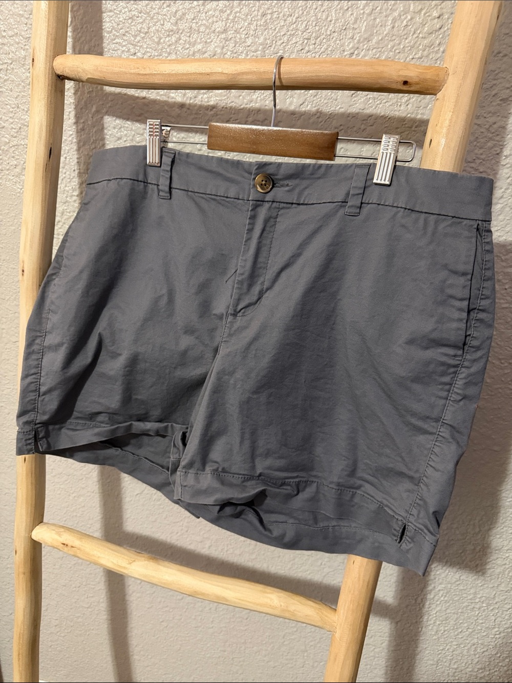 Old Navy Slate Gray Casual Bermuda Shorts